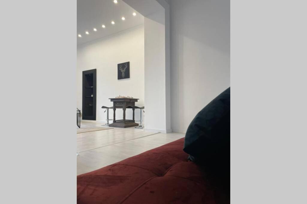 Outstanding 3Br Ultracentral Cityview Balcony Aaa Apartment Bucharest Luaran gambar