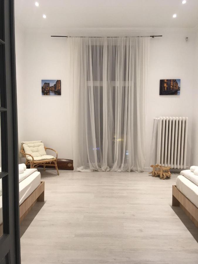 Outstanding 3Br Ultracentral Cityview Balcony Aaa Apartment Bucharest Luaran gambar